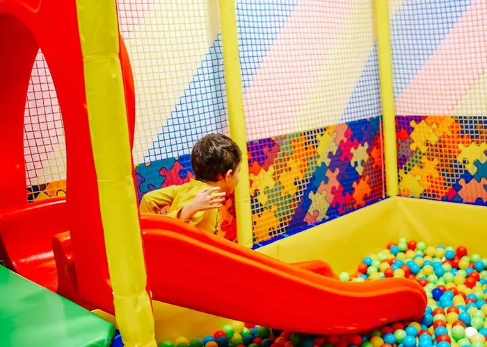 Апартамент Oak Paradise