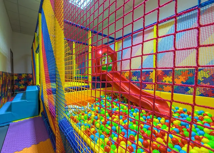 Апартамент Oak Paradise